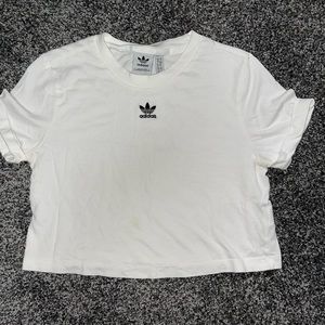 Women’s white cropped t shirt size s